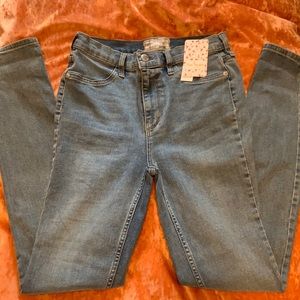 NWT Free People Skinny Jeans Size 27